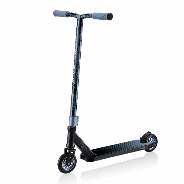 Тротинетка за фрийстайл и скачане Globber GS 720 – черна/синя
