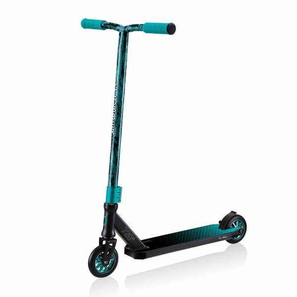 Тротинетка за фрийстайл и скачане Globber GS 720 – черна-тюркоаз